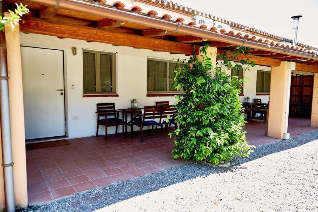 Borgo S.Maria Di Vulci Affittacamere Montalto di Castro Esterno foto